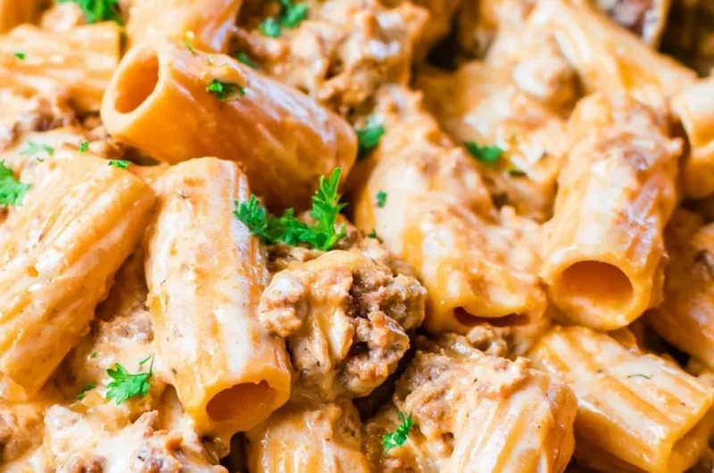 Delicious homemade cheeseburger pasta in a cozy serving bowl.